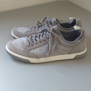 Johnnie-o Men's Surfside Sneaker Grey Shoes size 11 *missing insoles*